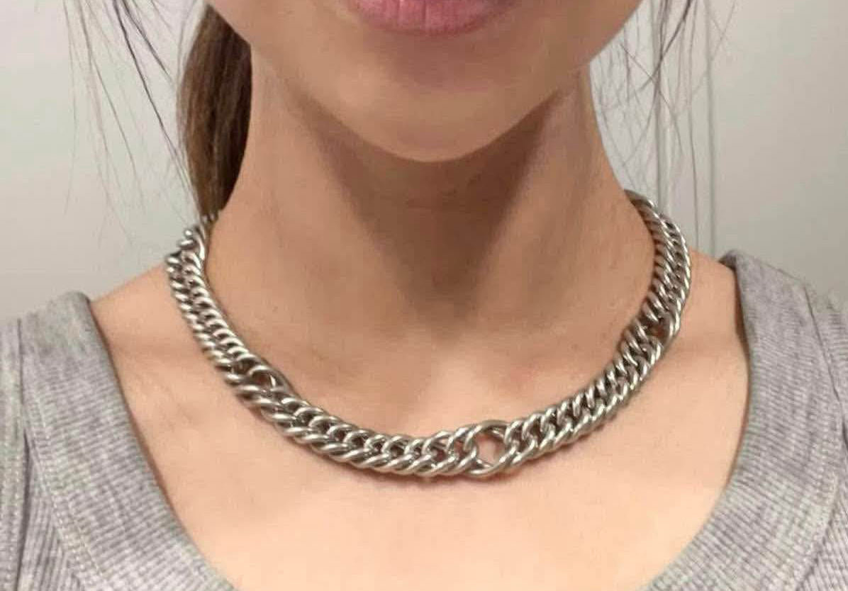 Italian origin 69g Sterling Silver wide Curb Link Bolt clasp necklace