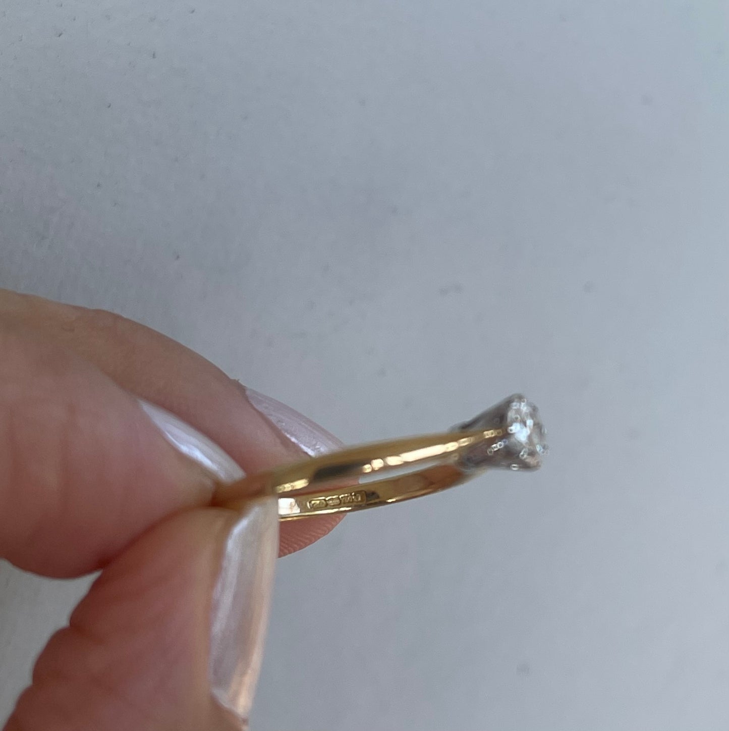 Antique 18ct yellow gold 0.4ct diamond solitaire ring with full UK hallmarks