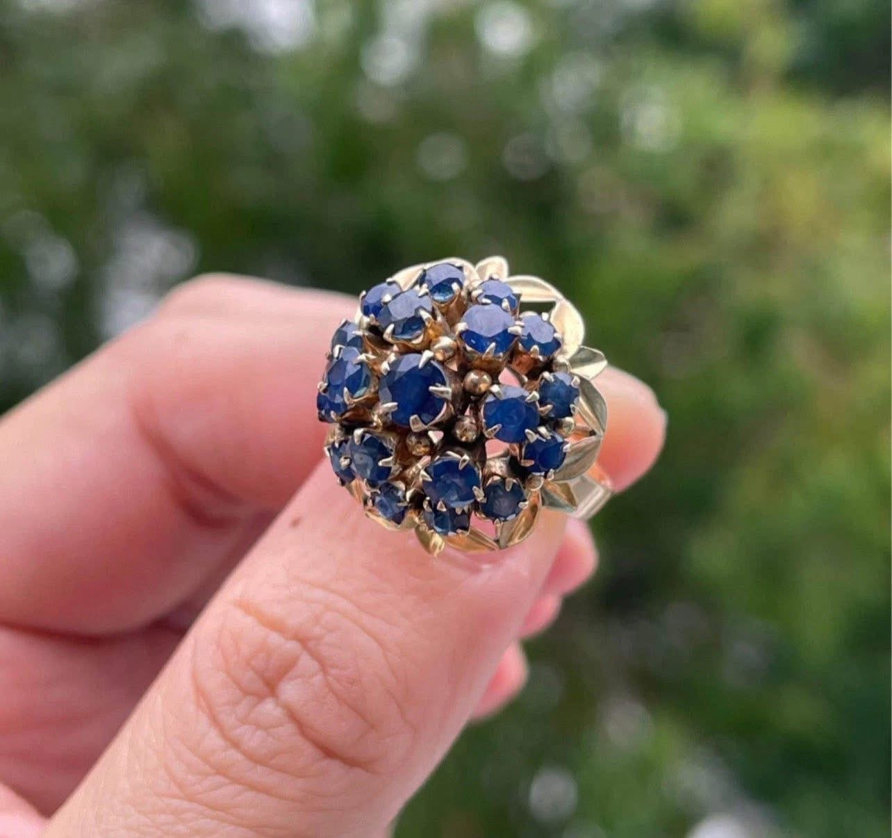 Vintage 10ct Yellow Gold Tripe Halo Design Natural Blue Sapphire Cluster Ring