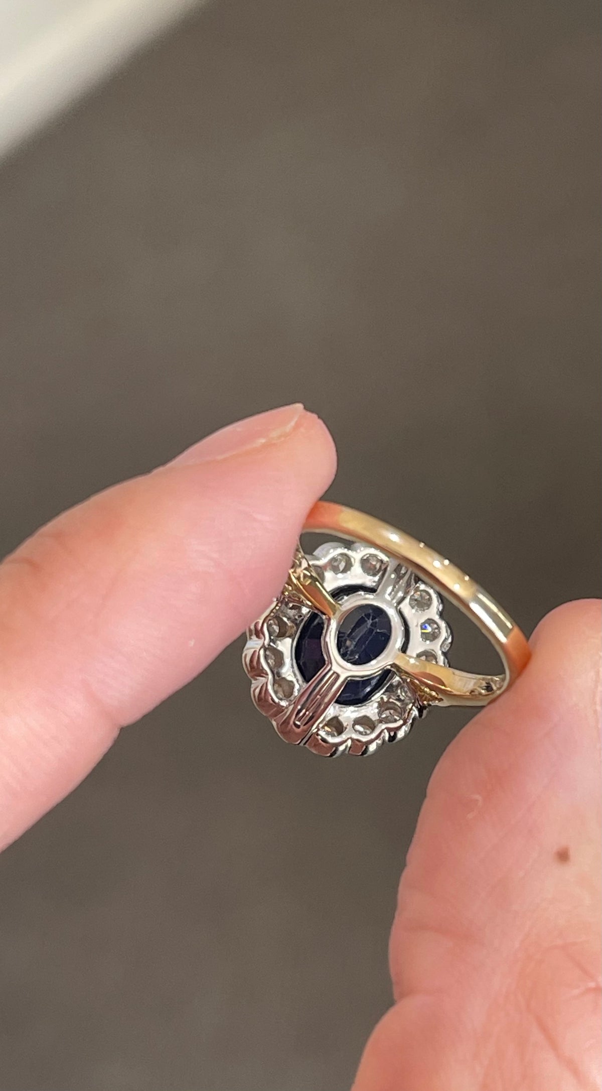 5.07ct Natural Royal Blue Sapphire & Diamond Princess Diana–Style Ring in 14ct Gold