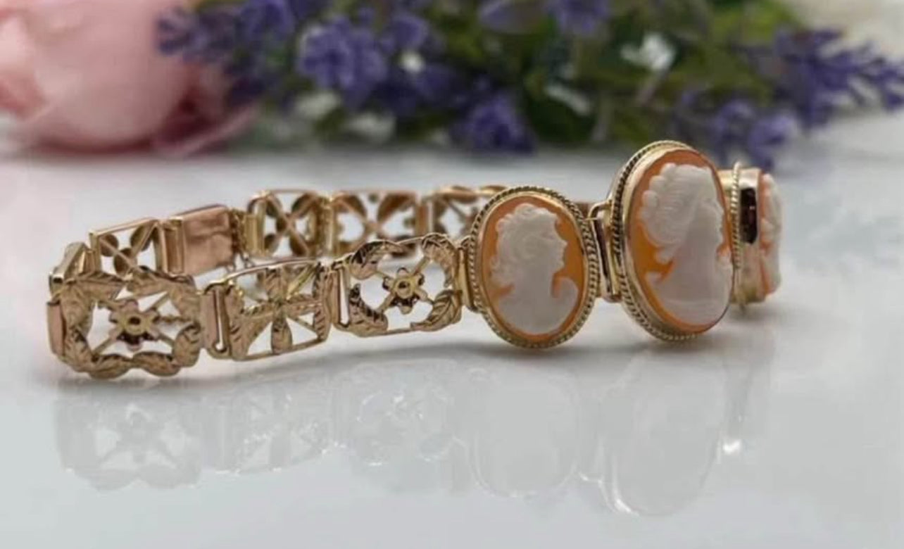 Antique / vintage 9ct gold filigree floral cameo bracelet