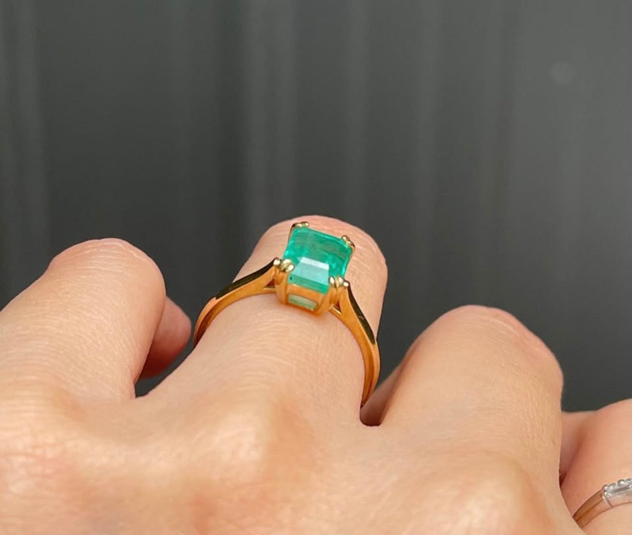 2.3ct Natural Emerald Ring In 9ct Yellow Gold