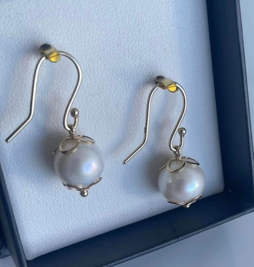 SE custom 9ct yellow gold round pearl drop earrings with flower detailing