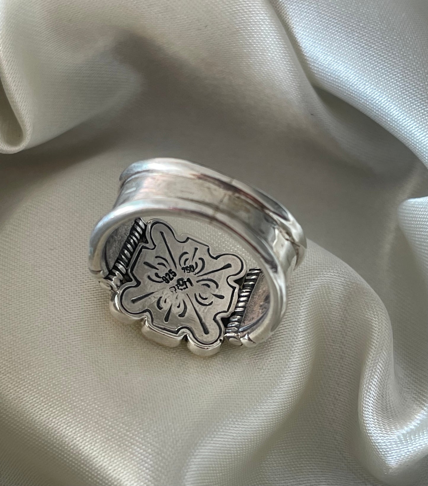 18ct yellow gold & sterling silver aquamarine & tourmaline wide band