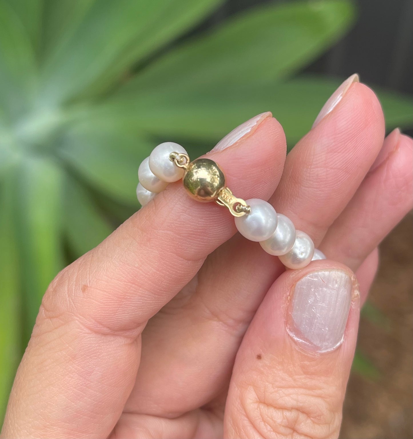 Vintage 14ct yellow gold genuine freshwater pearl necklace