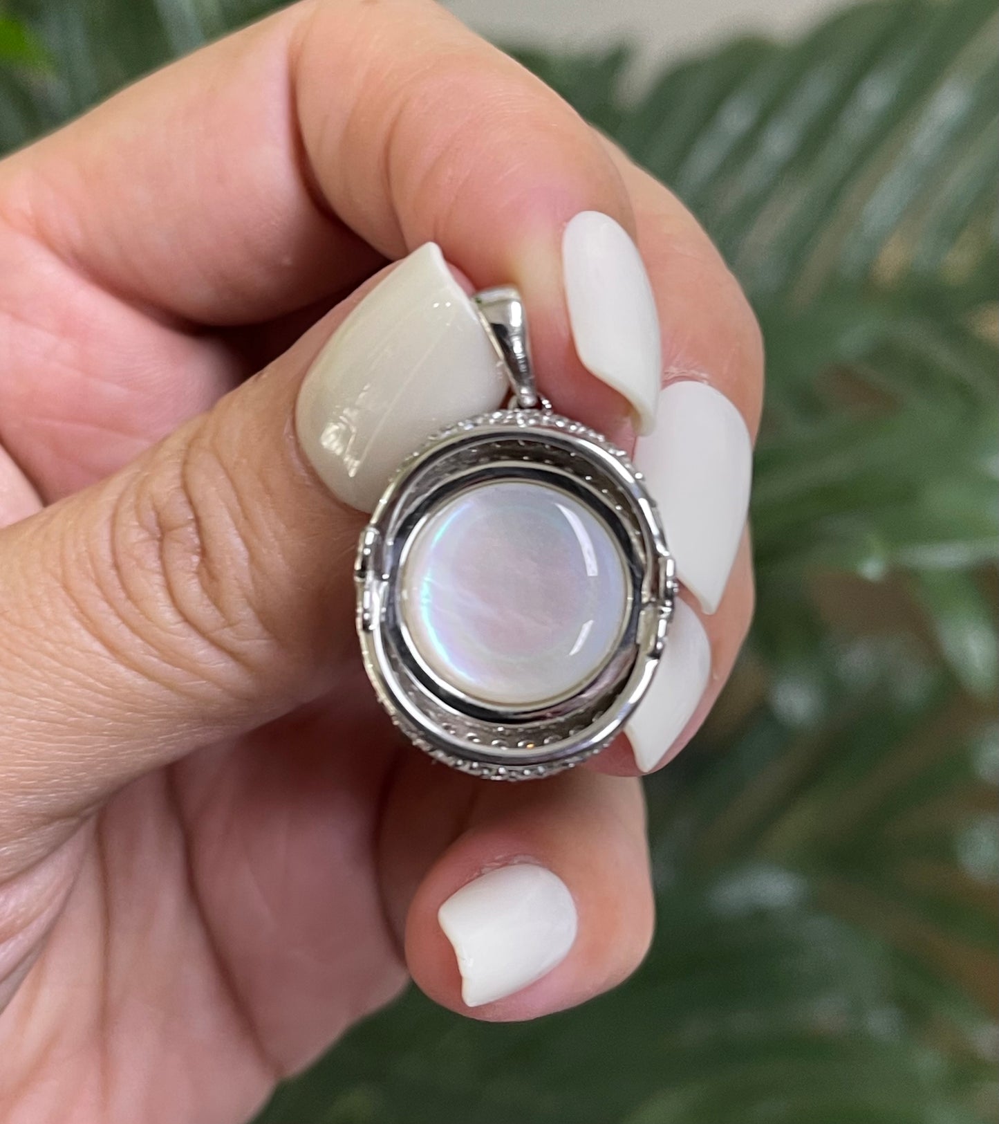 14.9mm Silvery White Mabe Pearl & 1ct Diamond Pendant In 14ct White Gold