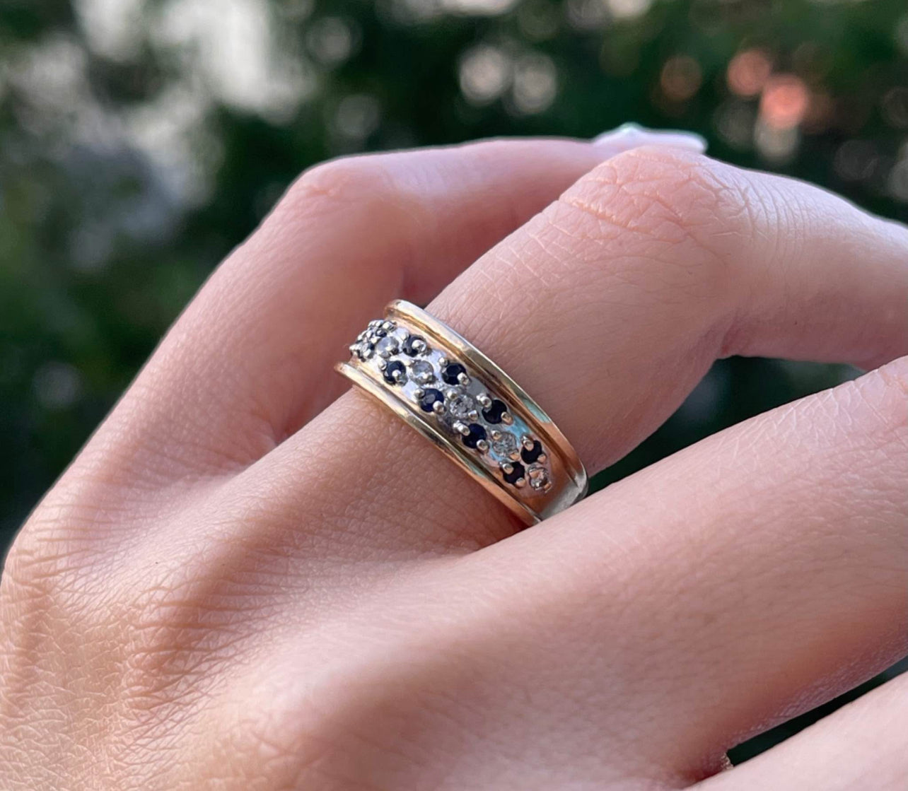 Vintage 9ct yellow & white natural diamond sapphire band ring