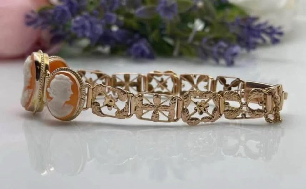 Antique / vintage 9ct gold filigree floral cameo bracelet