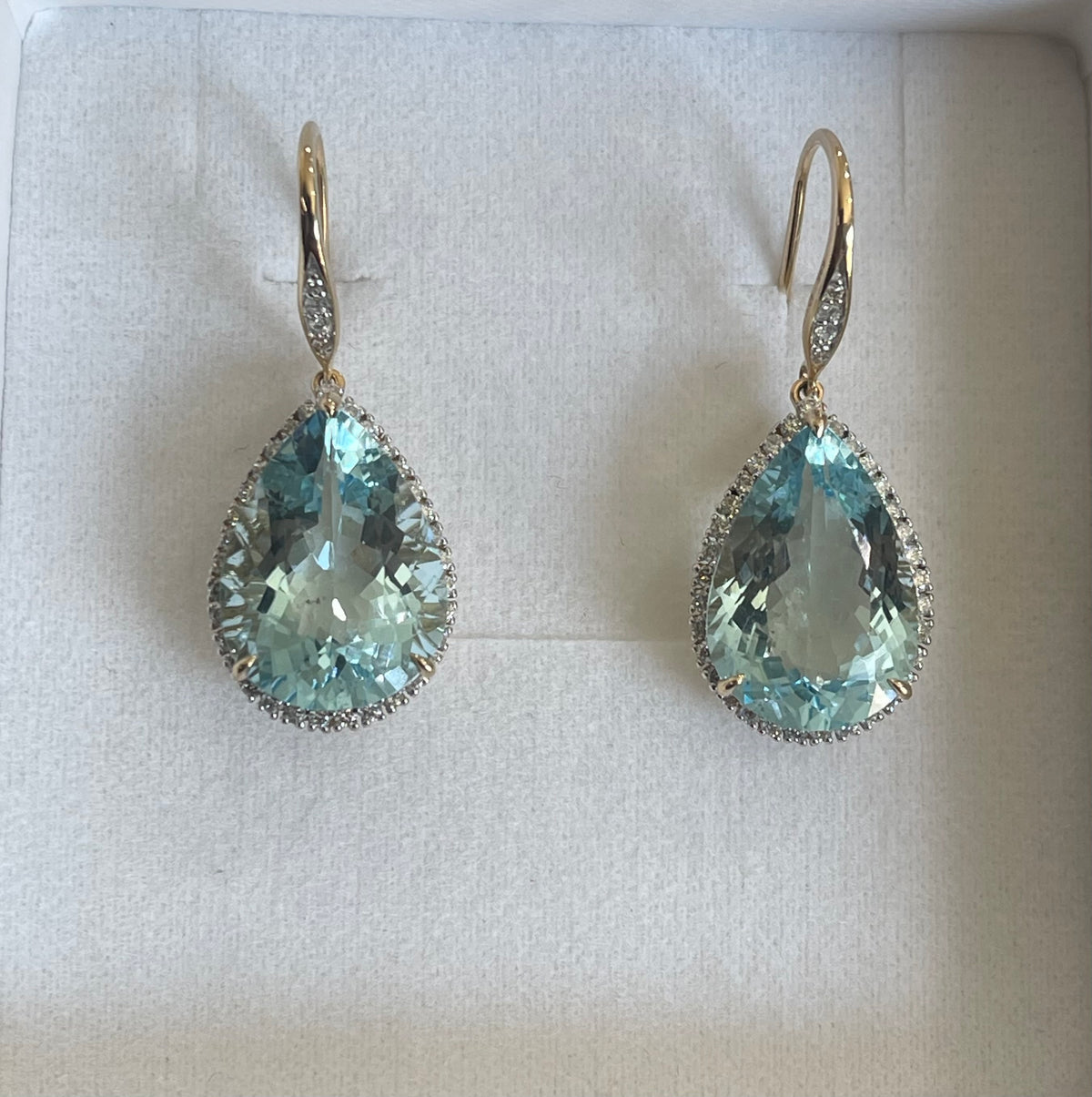 12.71ct Natural Aquamarine Diamond Drop Earrings In 14ct Yellow Gold