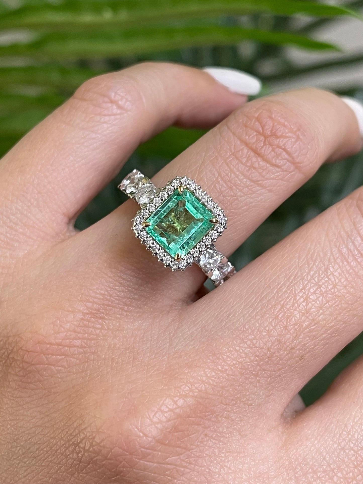 1.91ct Colombian Emerald & 1.8ct Diamond Ring In 14ct Yellow Gold