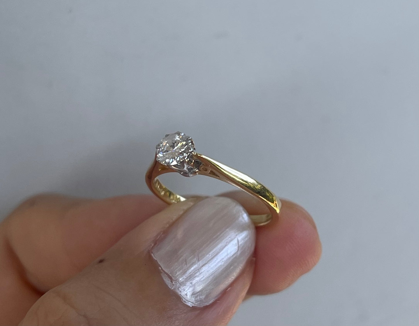 Antique 18ct yellow gold 0.4ct diamond solitaire ring with full UK hallmarks
