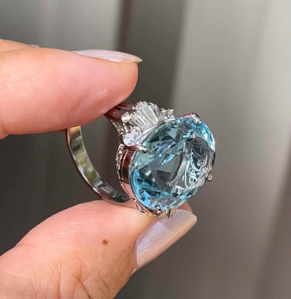 Handmade 12.16ct Natural Aquamarine Diamond Ring In Heavy 900 Platinum