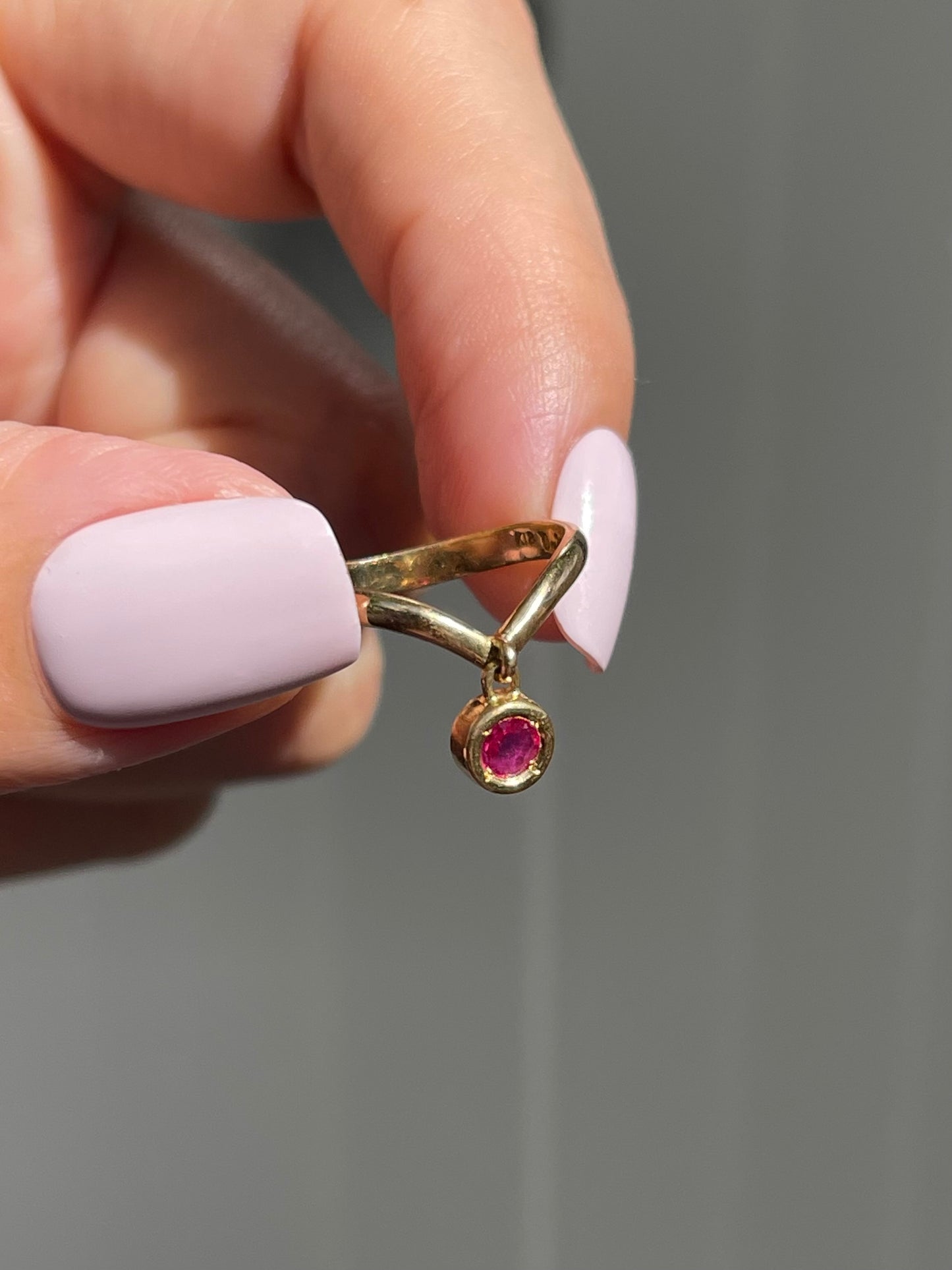 0.16ct Ruby Drop Chevron Band V Ring In 18ct Yellow Gold