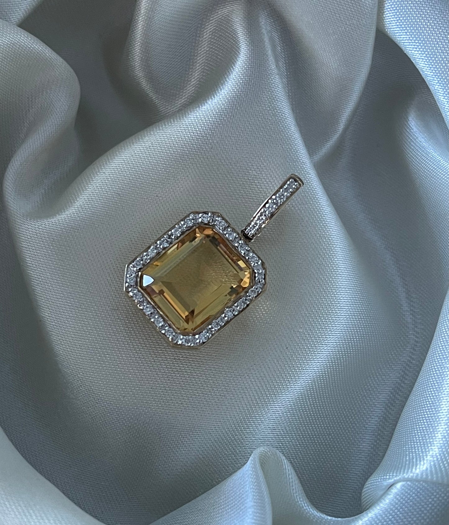 Art deco style 9ct yellow natural citrine diamond halo pendant