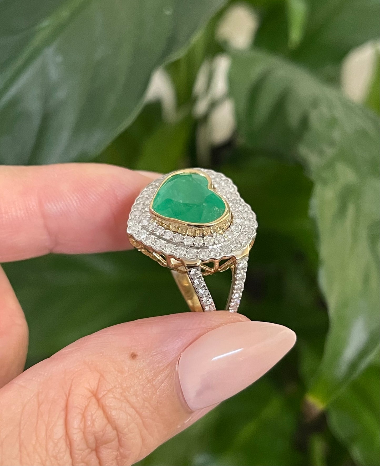 Luxury 4.7ct Natural Heart Emerald Double Diamond Halo Ring In 14ct Yellow Gold