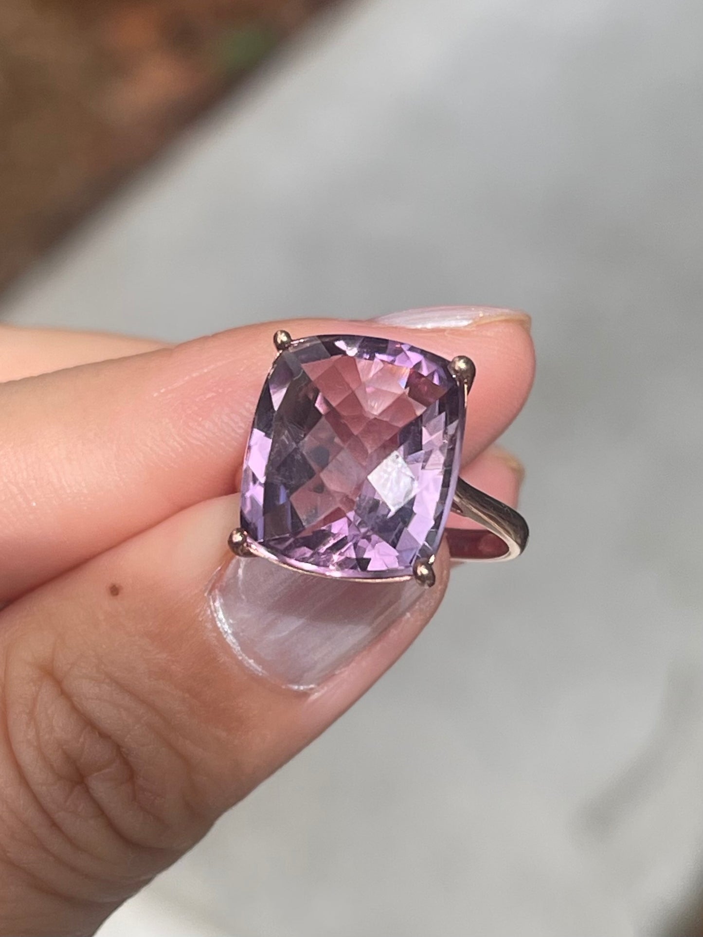 9ct rose gold 8.9ct Rose de France lavender amethyst ring