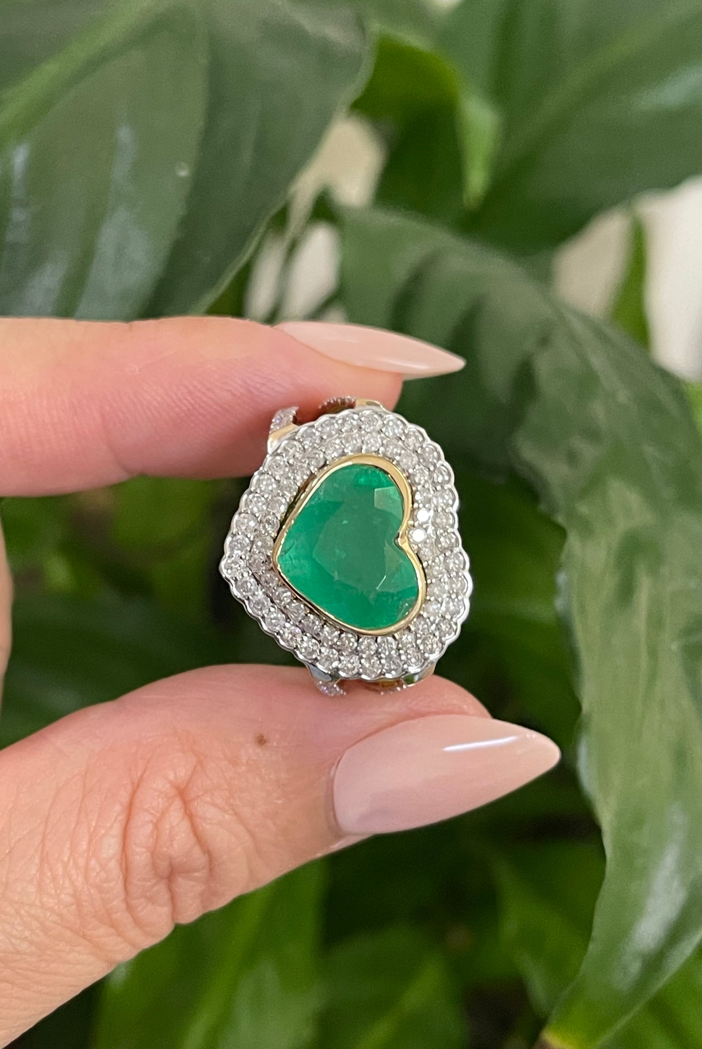 Luxury 4.7ct Natural Heart Emerald Double Diamond Halo Ring In 14ct Yellow Gold