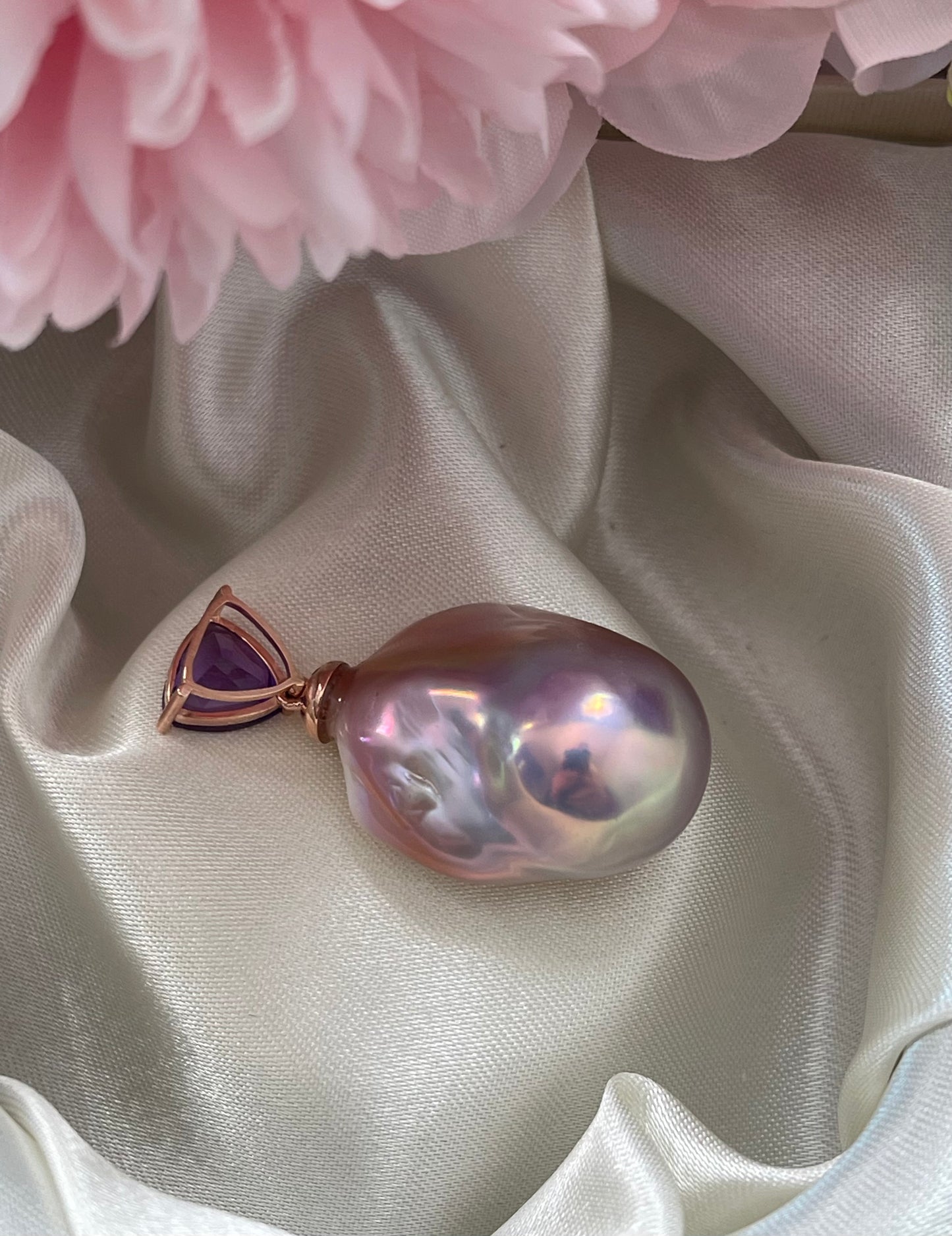 Statement Lavender Baroque Pearl Pendant & Amethyst in 9ct Rose Gold
