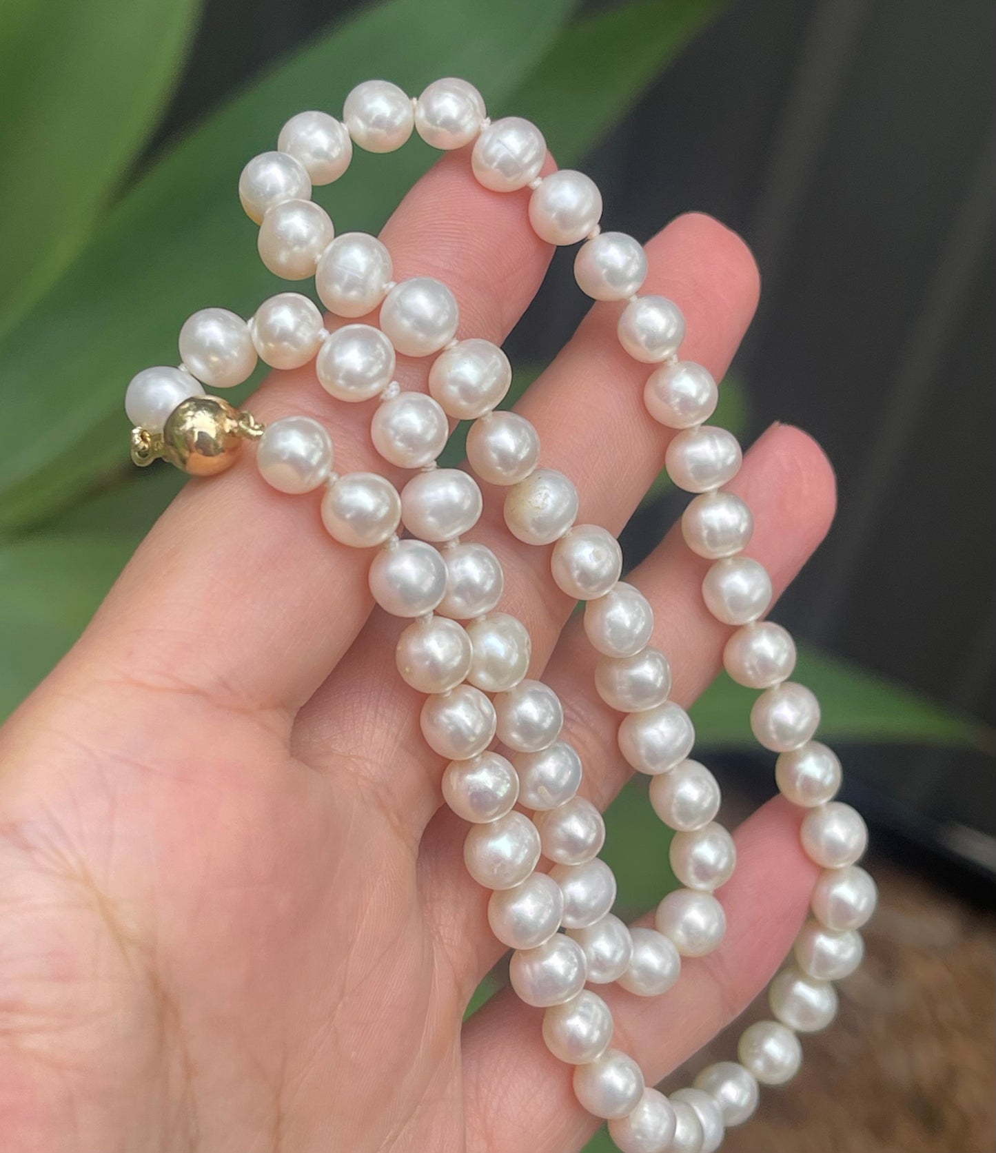 Vintage 14ct yellow gold genuine freshwater pearl necklace