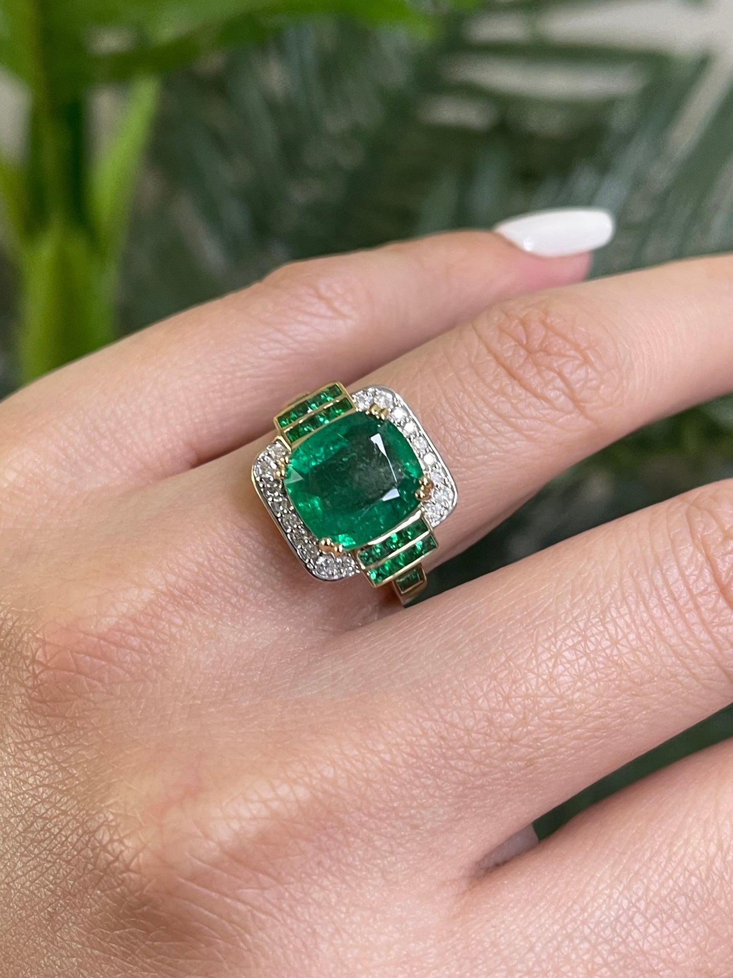 Art Deco Style 5.03ct Natural Emerald & Diamond Ring In 14ct Yellow Gold