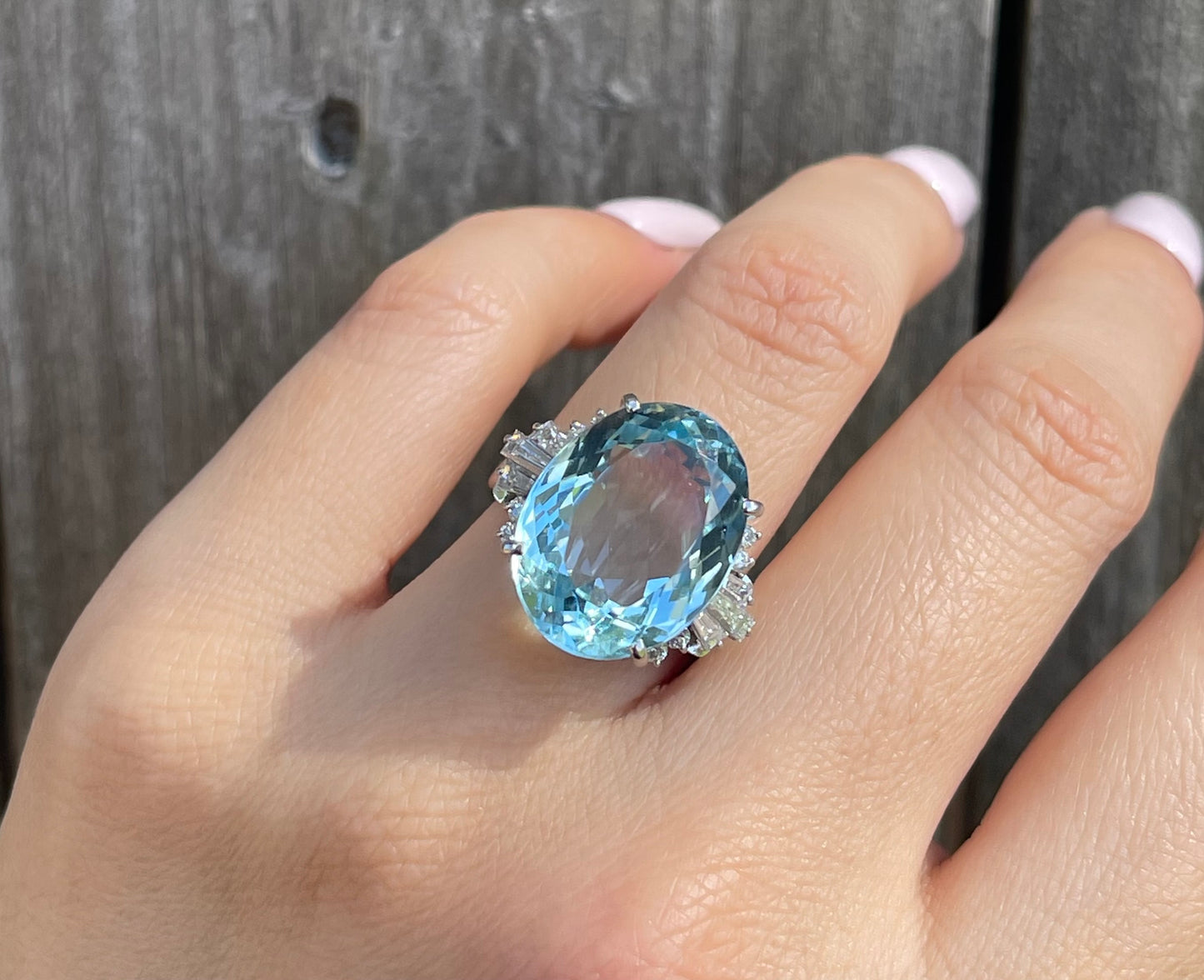 12.16ct Aquamarine 0.7ct diamond Ring In 900 Platinum