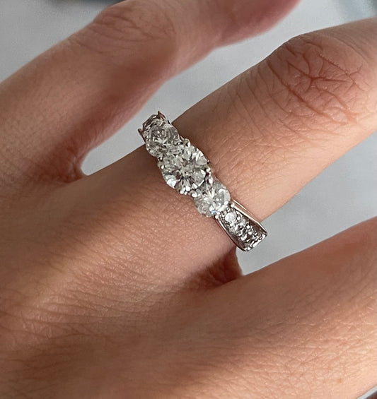 14ct white gold natural 1.71ct diamond trilogy ring