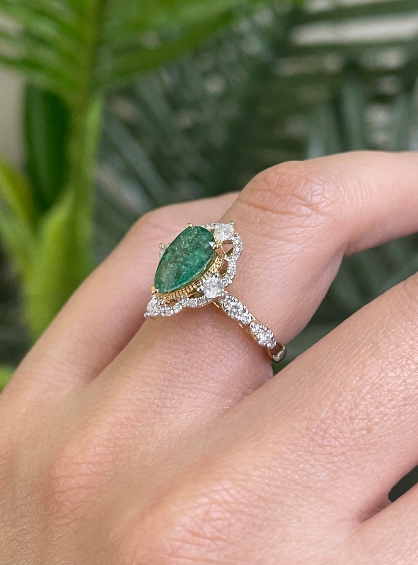 1.35ct Natural Pear Cut Emerald & Diamond Ring In 14ct Yellow Gold