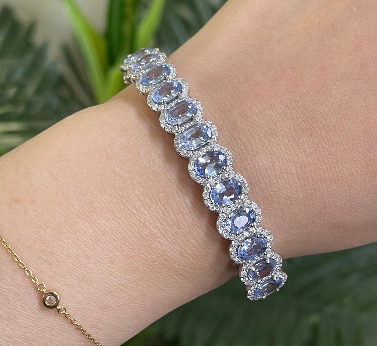 12.40ct Natural Ceylon Sapphire & 2.17ct Diamond Halo Bangle In 18ct White Gold
