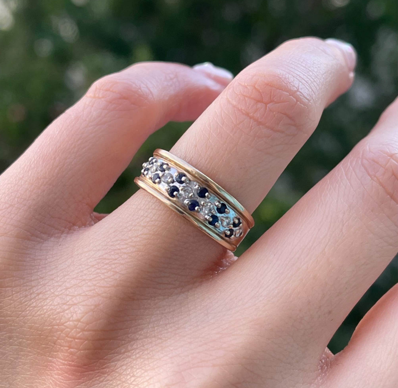 Vintage 9ct yellow & white natural diamond sapphire band ring
