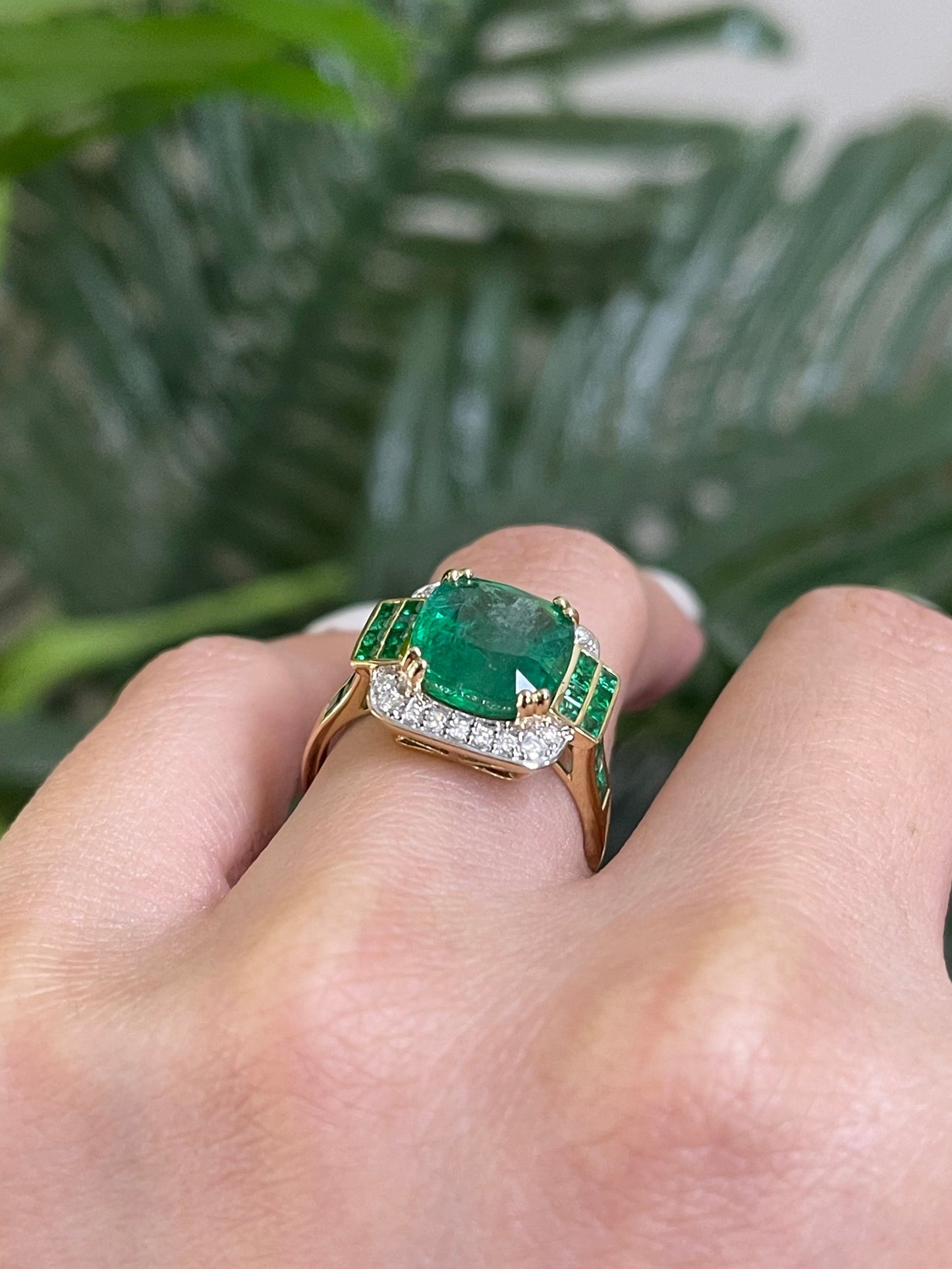 Art Deco Style 5.03ct Natural Emerald & Diamond Ring In 14ct Yellow Gold