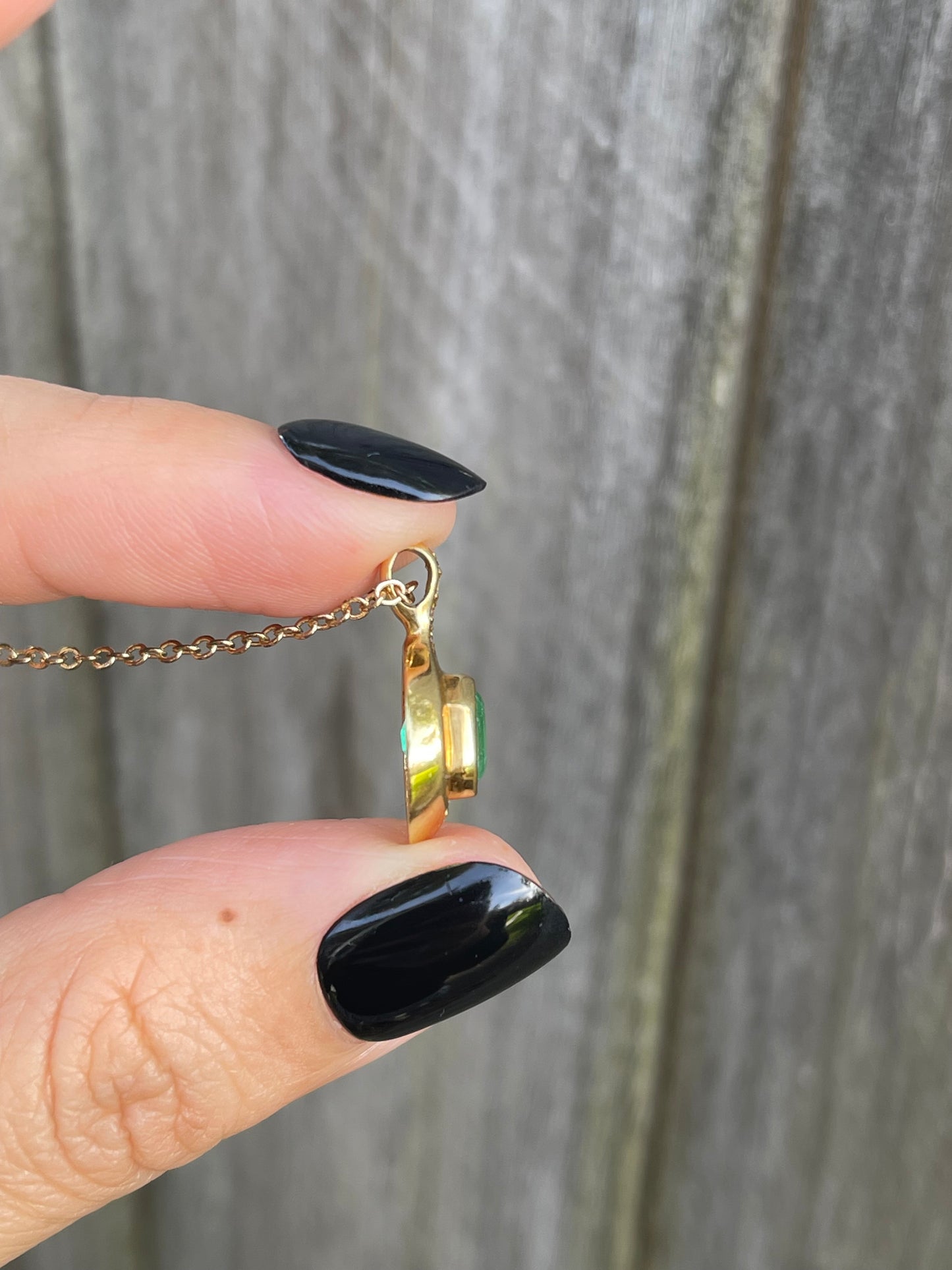 Vintage 1.6ct Emerald Diamond Pendant In 22ct Yellow Gold (no chain)
