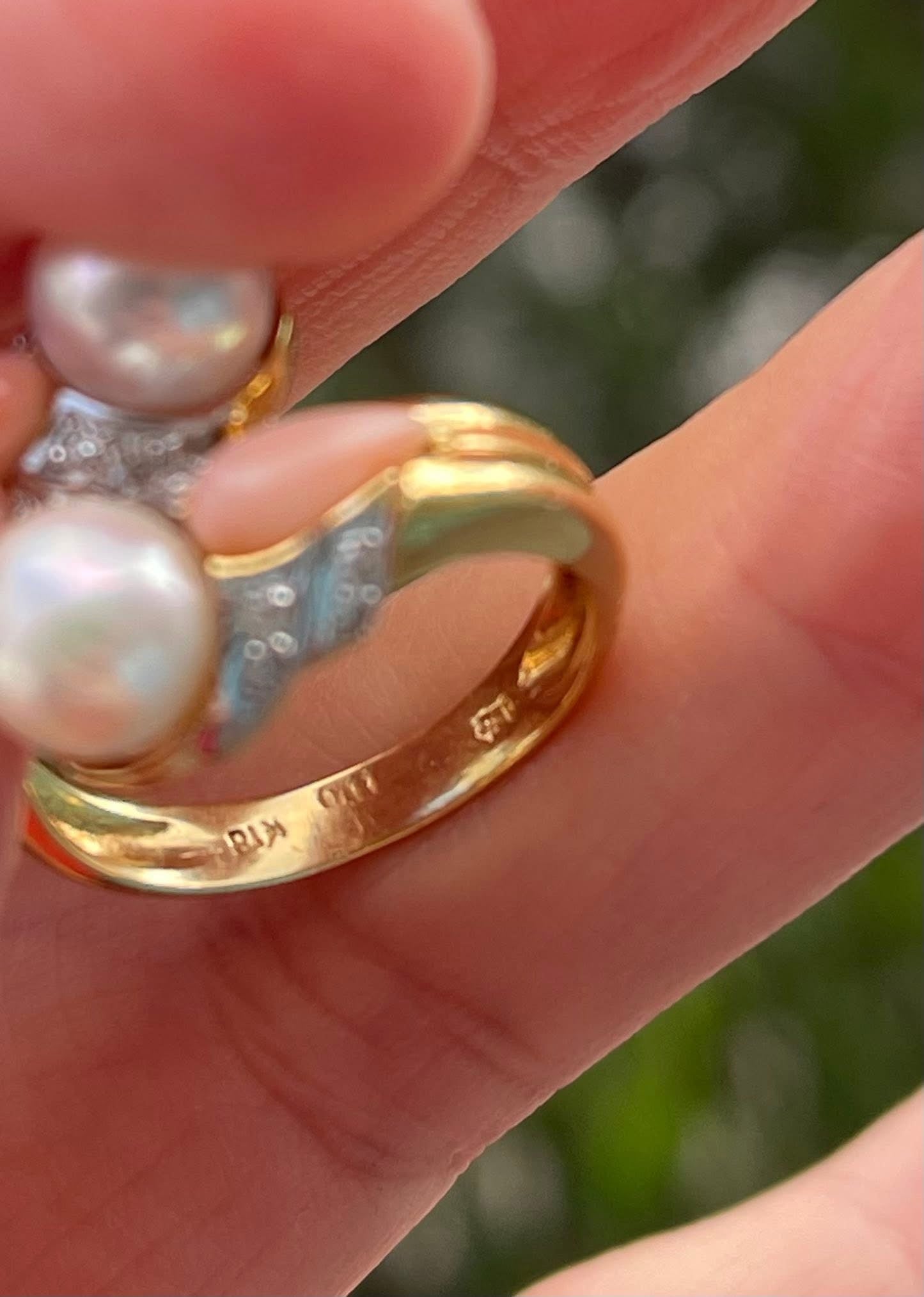 Twin flame vintage 18ct Yellow Gold Japanese Akoya Pearl, Pink Coral Shell & Diamond Ring