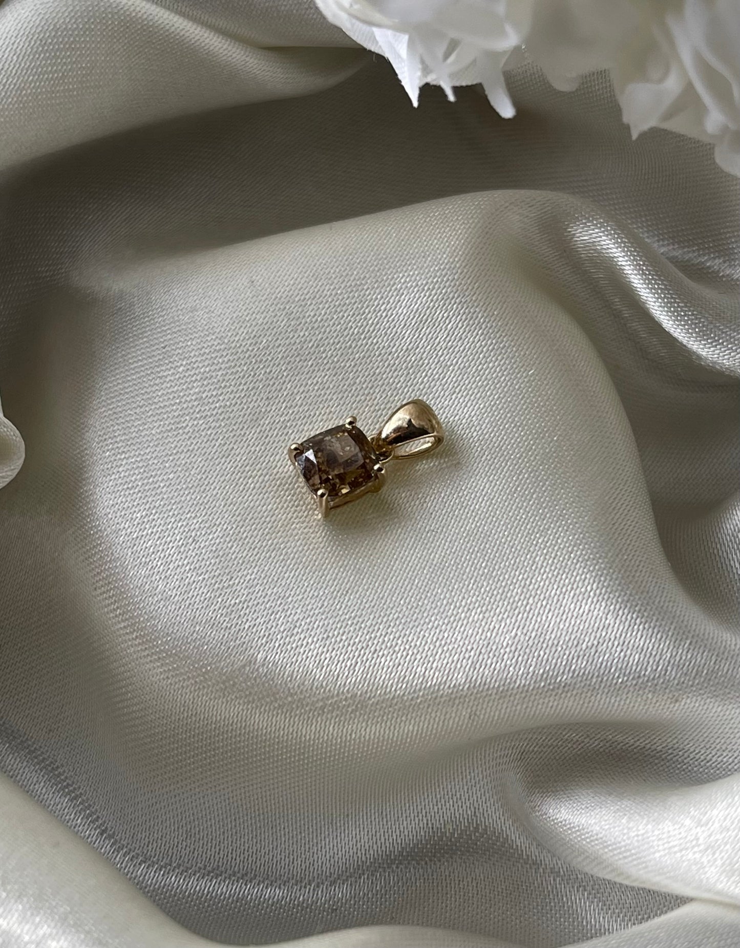 Natural 1ct Earth Mined Champagne Diamond Pendant In 9ct Yellow Gold ( No Chain)
