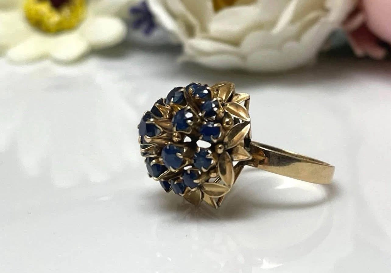 Vintage 10ct Yellow Gold Tripe Halo Design Natural Blue Sapphire Cluster Ring