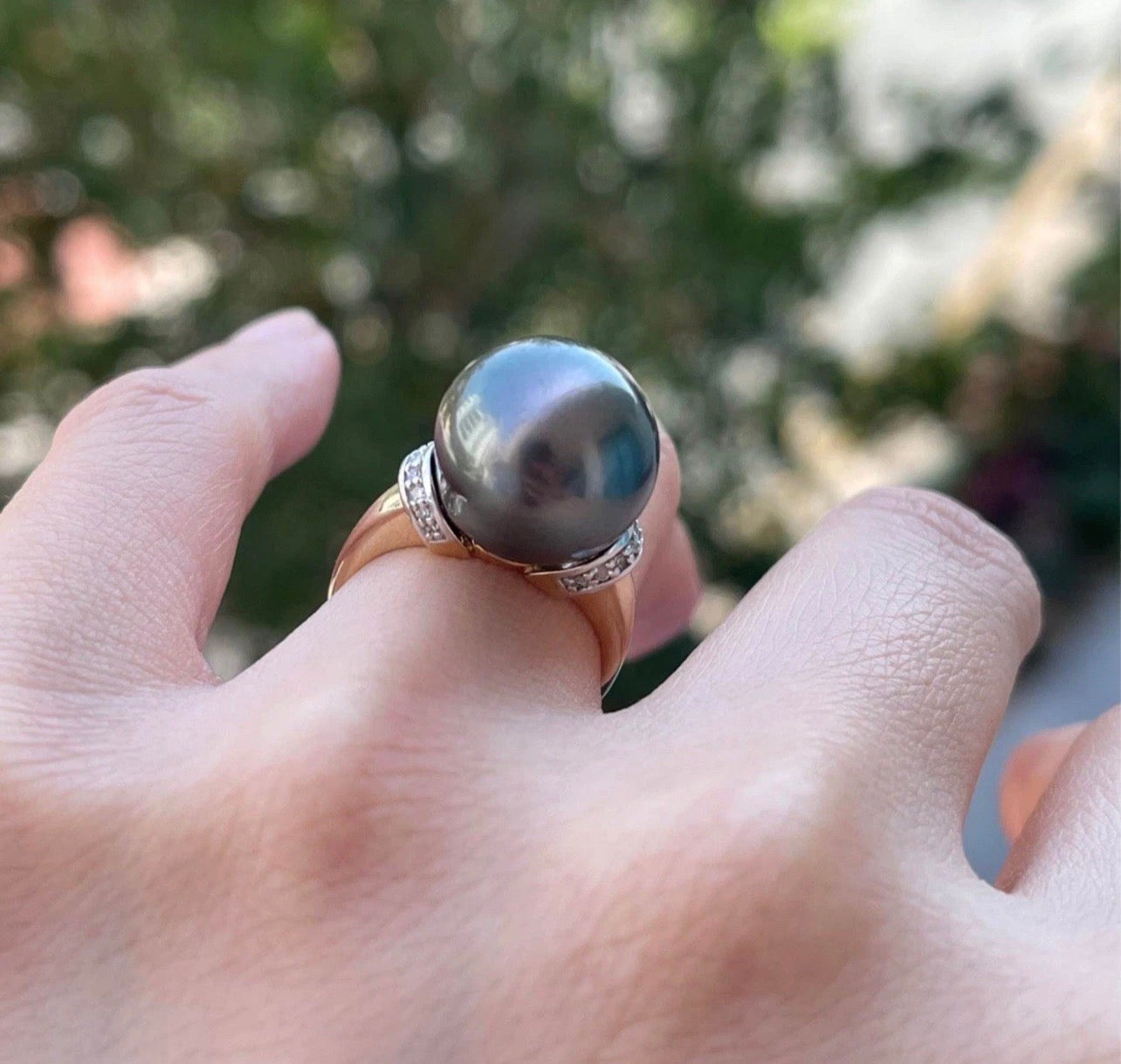 Vintage 14mm Rare Tahitian Pearl & Diamond Ring in 10ct Gold