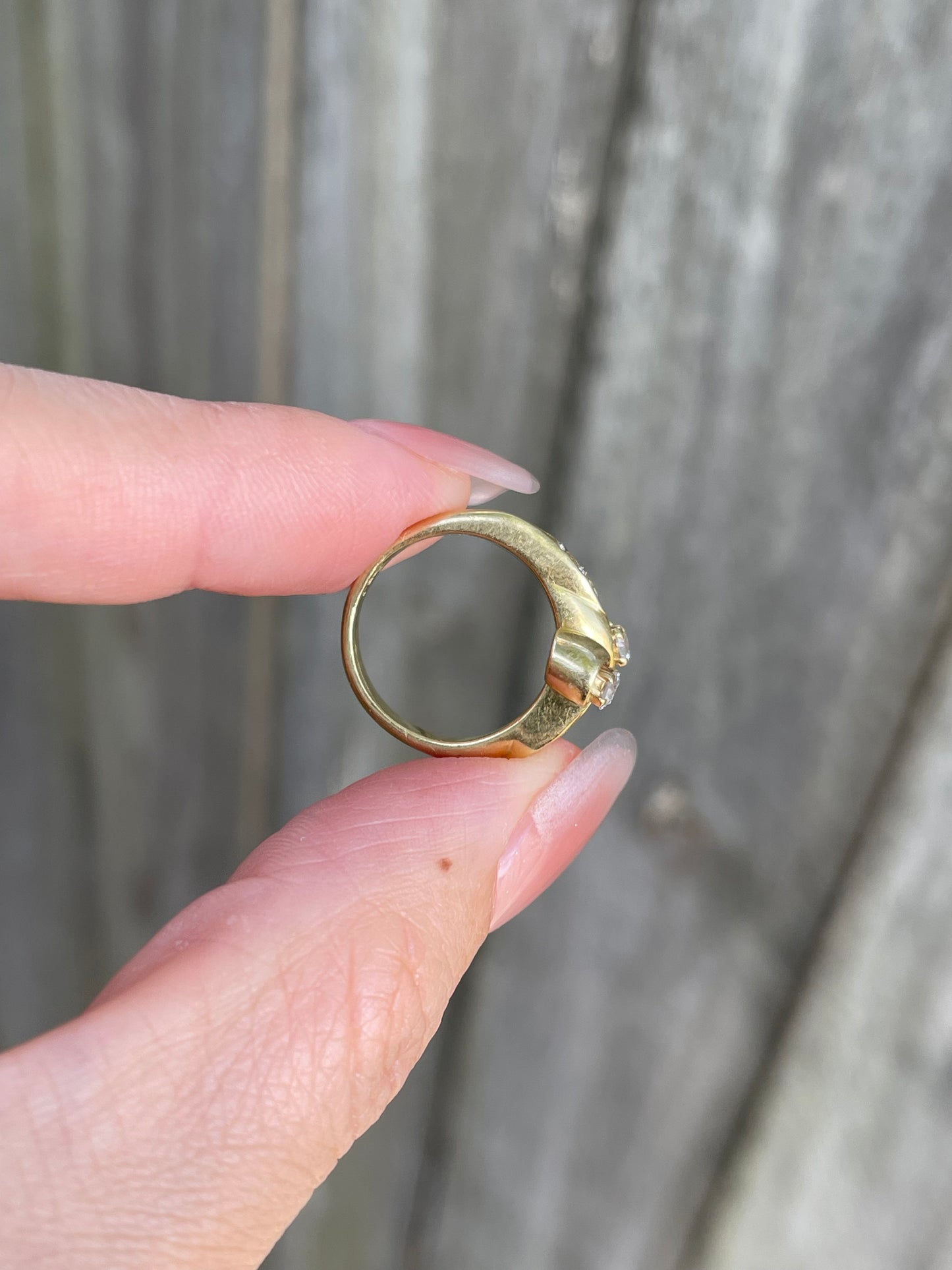 Vintage Natural Diamond Twin Flame Ring In 18ct Yellow Gold – A Beautiful Symbol of Connection