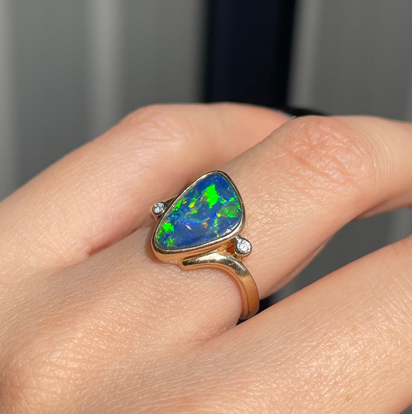 Vintage Handmade Australian Boulder Opal diamond Ring – Electric Blue & Green Fire In 14ct Yellow Gold