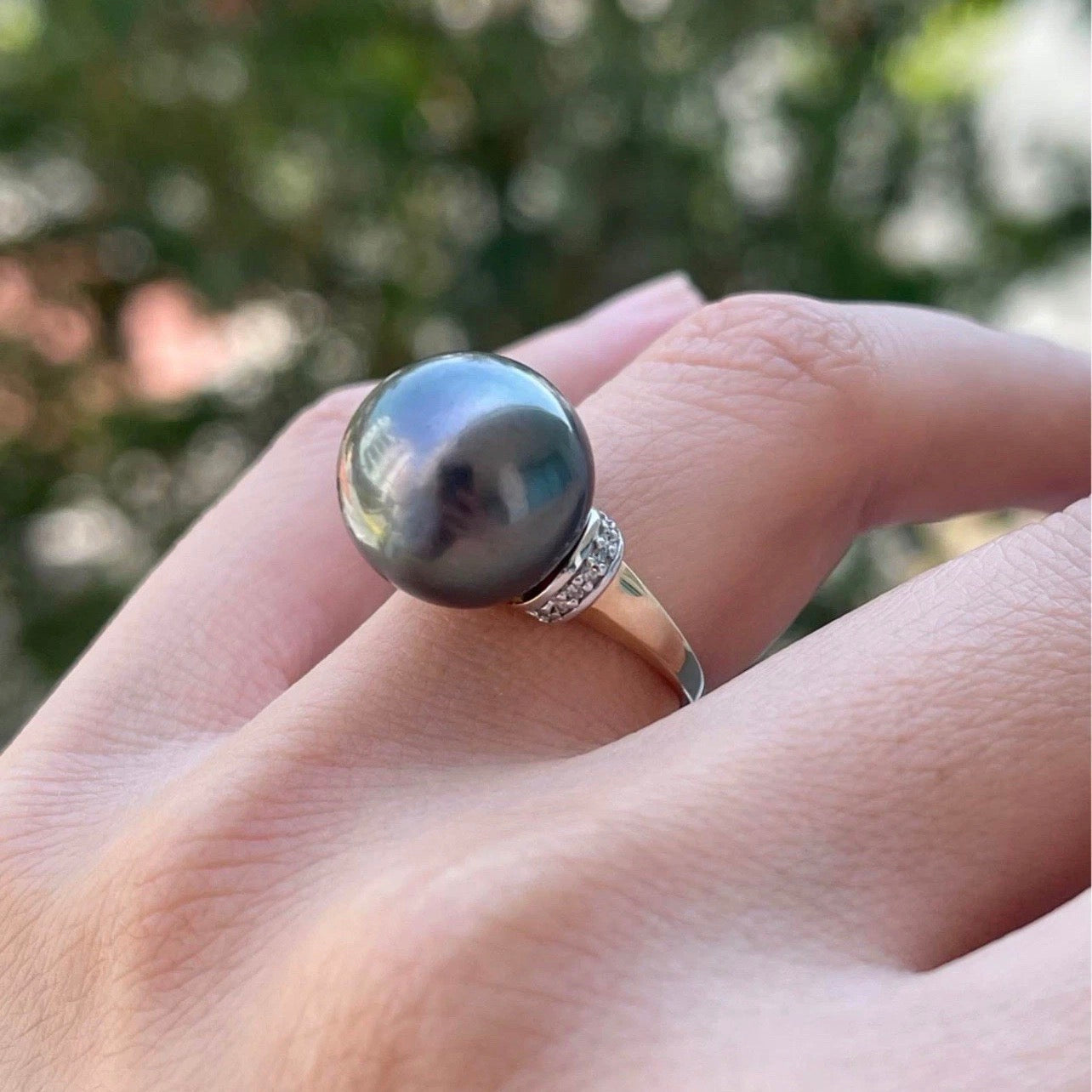 Vintage 14mm Rare Tahitian Pearl & Diamond Ring in 10ct Gold