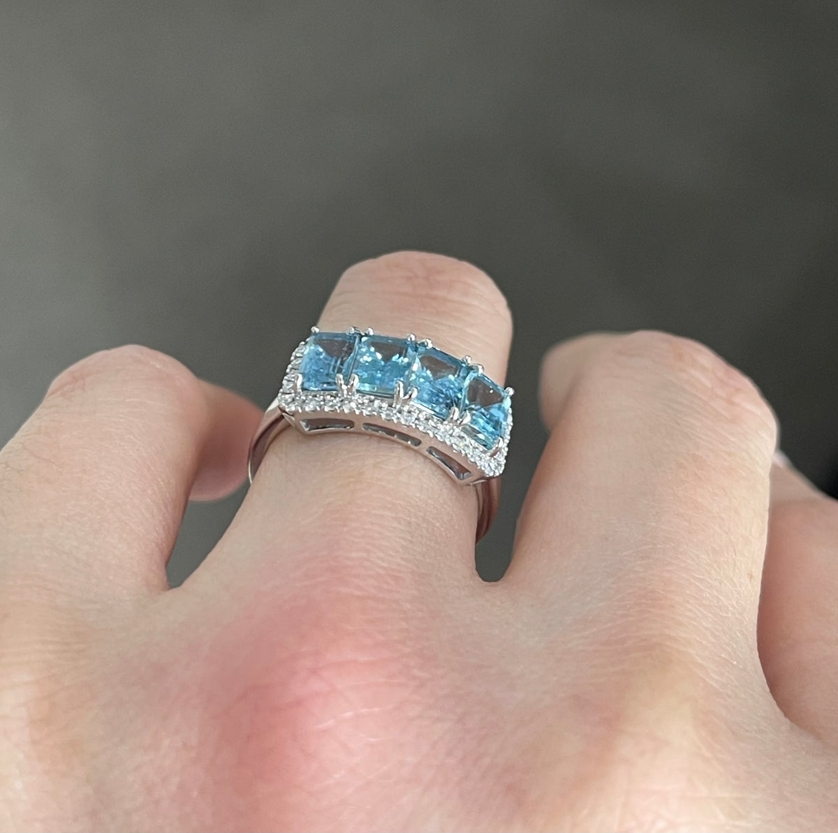 Natural Aquamarine Diamond Ring in 14ct White Gold