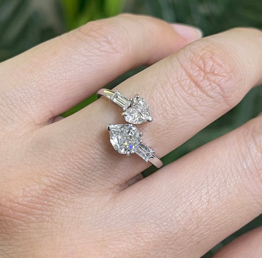 Stunning 1.37ct Natural Diamond Toi et Moi Ring In 14ct White Gold