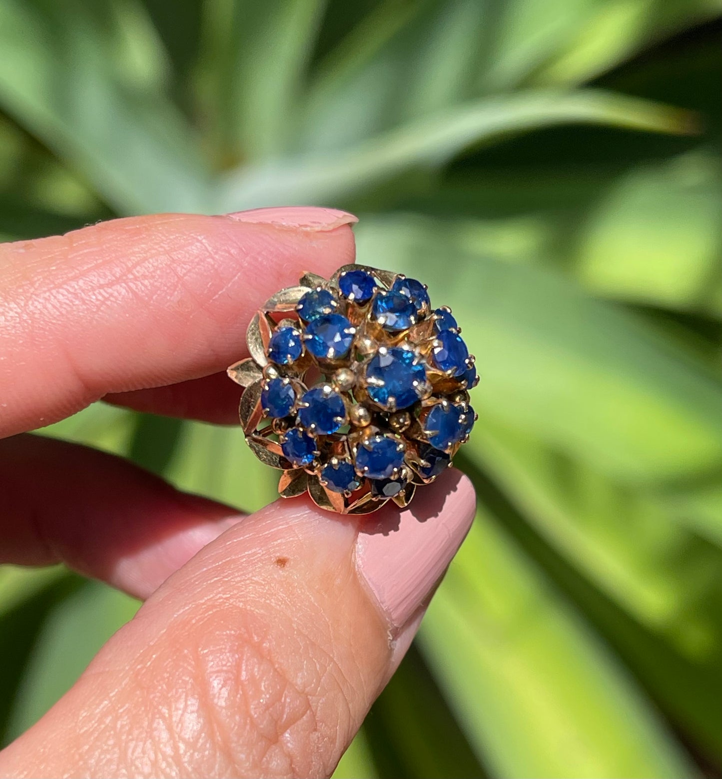 Vintage 10ct Yellow Gold Tripe Halo Design Natural Blue Sapphire Cluster Ring
