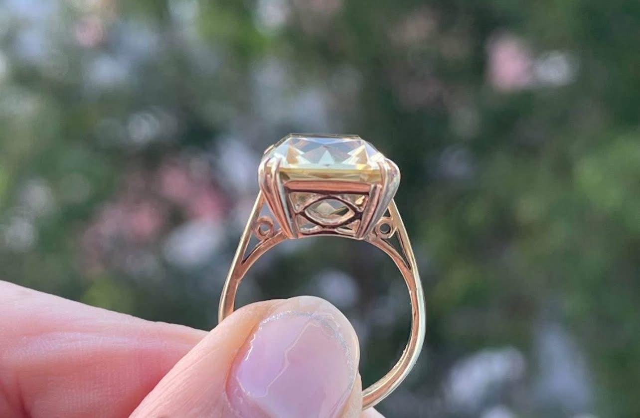 Vintage 9ct yellow gold natural citrine ring