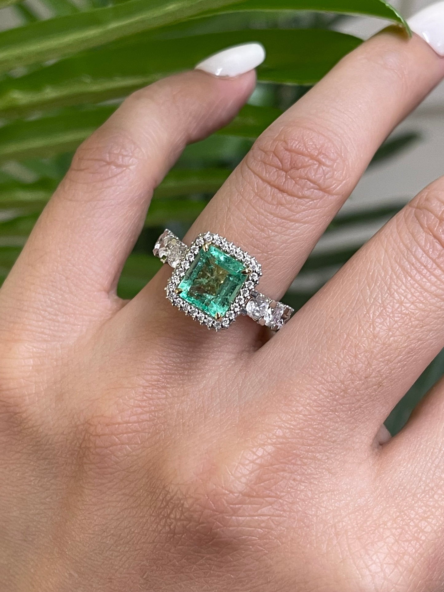1.91ct Colombian Emerald & 1.8ct Diamond Ring In 14ct Yellow Gold