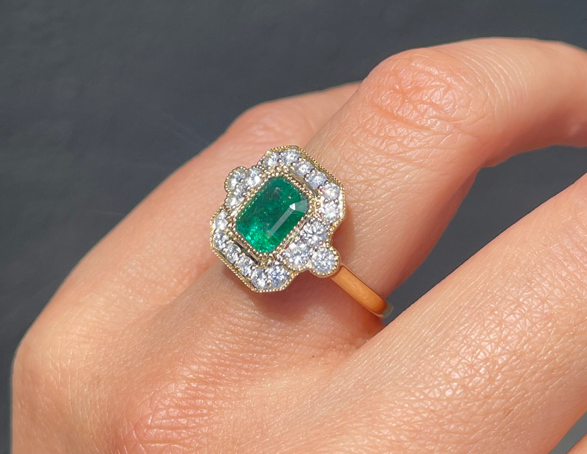 Natural Emerald Diamond Ring In 14ct Yellow Gold - Art Deco Style