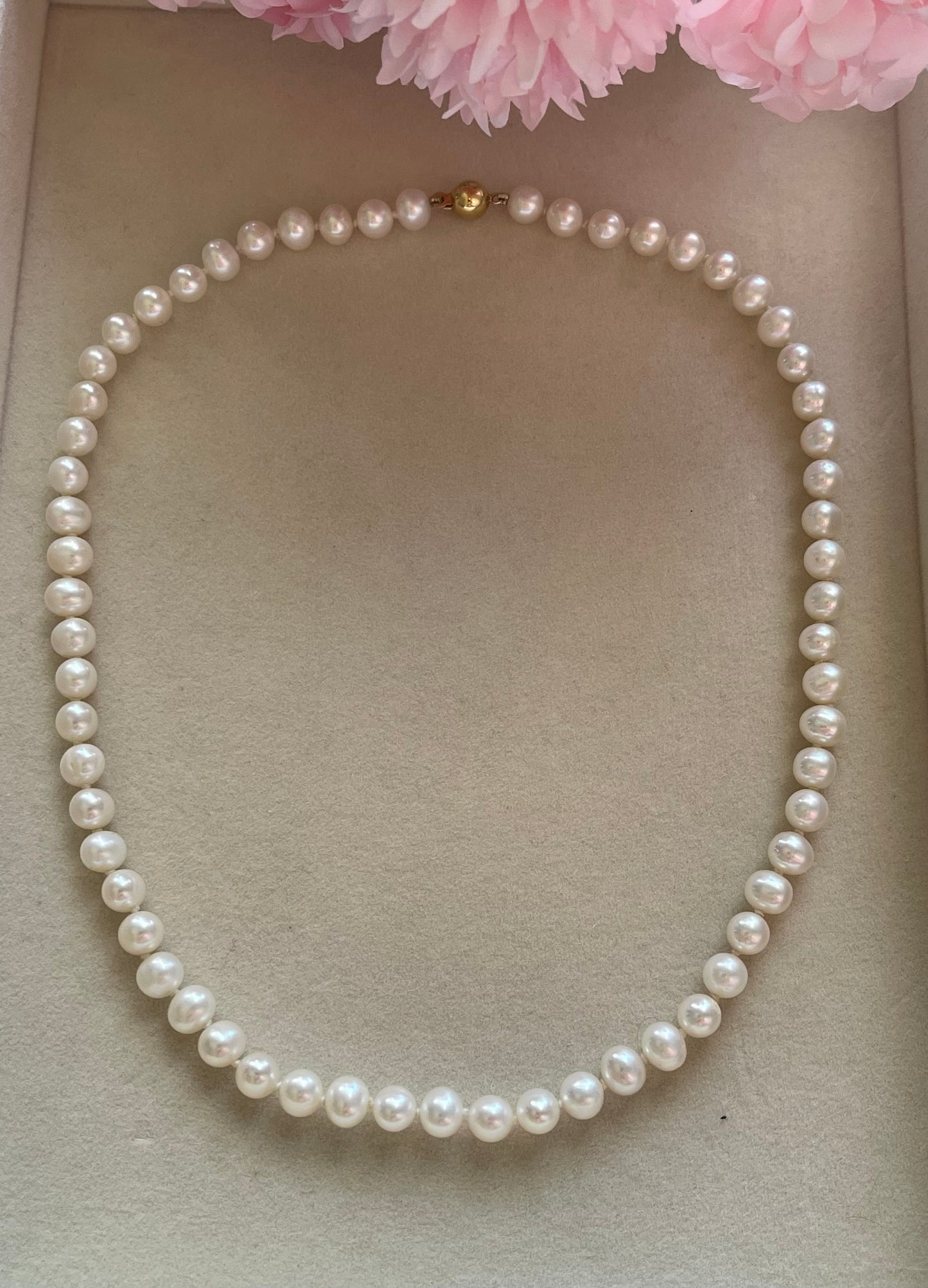 Vintage Freshwater Pearl Strand Necklace In 14ct Yellow Gold
