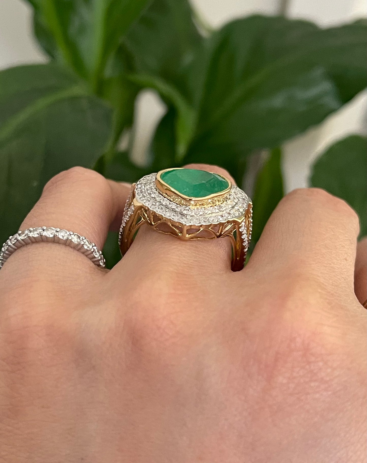 Luxury 4.7ct Natural Heart Emerald Double Diamond Halo Ring In 14ct Yellow Gold