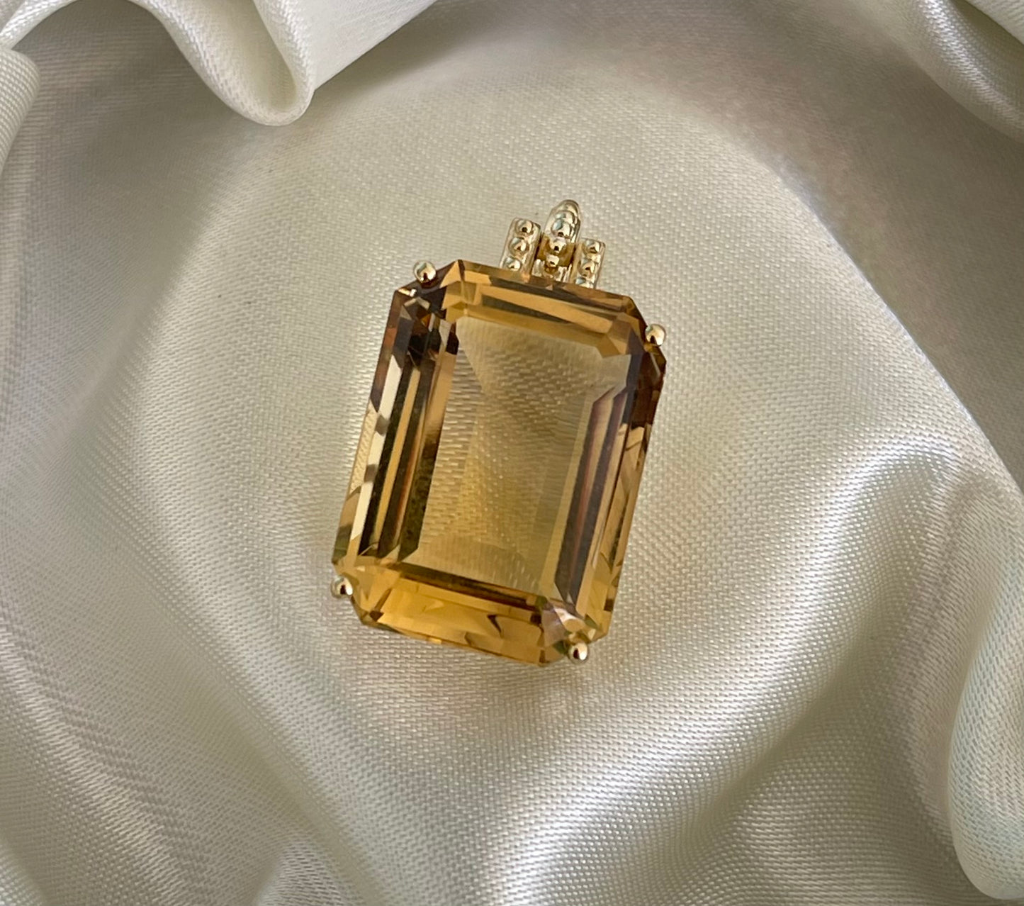 9ct yellow gold 19.25ct natural citrine pendant with milgrain set bale