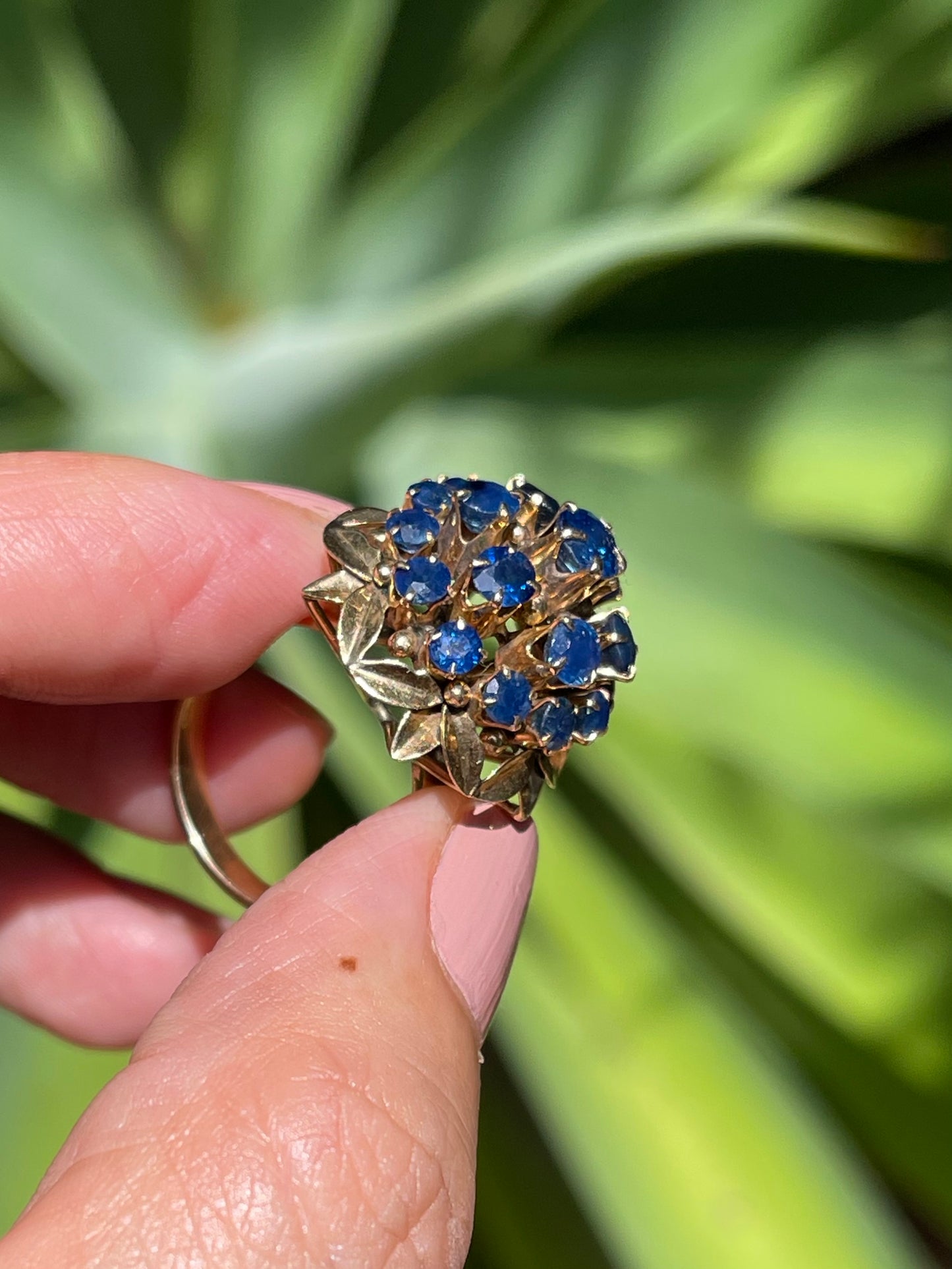 Vintage 10ct Yellow Gold Tripe Halo Design Natural Blue Sapphire Cluster Ring