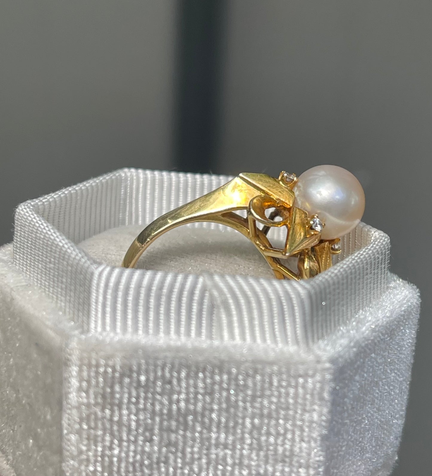 Vintage Pink Akoya Pearl & Diamond starburst ring in 18ct yellow gold