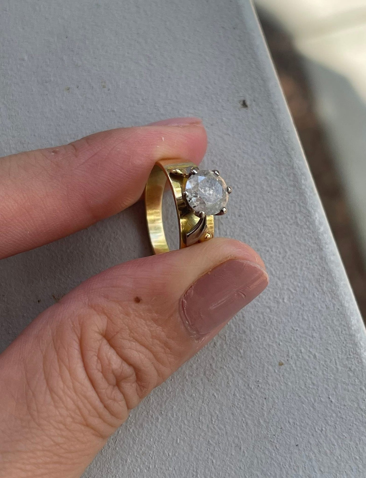 Vintage 60s 18ct yellow gold 1ct earth mined salt & pepper diamond solitaire ring